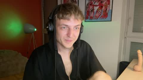 Snapshot of mimiro12 chatting on 18, 4, 2026 mimiro12 online show from 18, 4, 2026