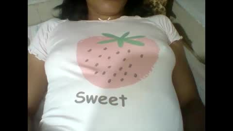 Snapshot of mimisexy295320 chatting on 25, 1, 2025 mimisexy295320 online show from 25, 1, 2025
