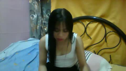 Snapshot of mimiyolove chatting on 19, 2, 2025 mimiyolove online show from 19, 2, 2025