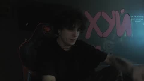 Snapshot of min1pekka chatting on 5, 11, 2025 Max online show from 5, 11, 2025