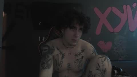 Snapshot of min1pekka chatting on 7, 11, 2025 Max online show from 7, 11, 2025