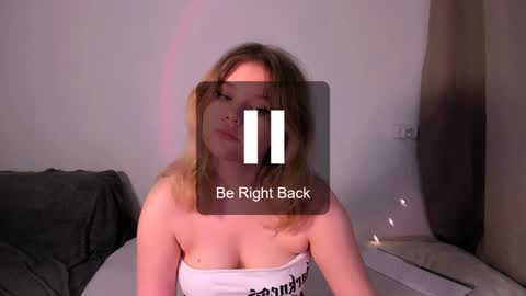 hi Im Mina  online show from 12, 12, 2024