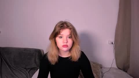 hi Im Mina  online show from 13, 12, 2024