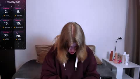 hi Im Mina  online show from 6, 2, 2025