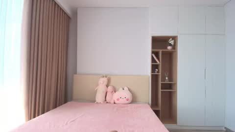 Mina online show from 3, 5, 2026