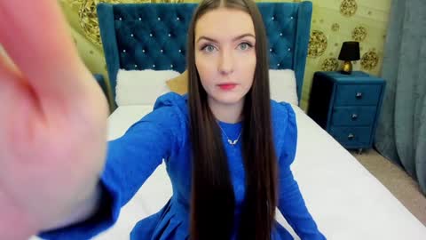 minchelskatrina online show from 4, 1, 2025