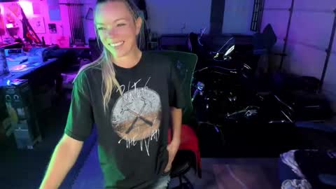 Mindy Mars online show from 23, 10, 2025