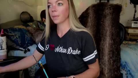 Mindy Mars online show from 19, 11, 2025