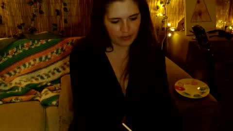 Mindy online show from 22, 12, 2025