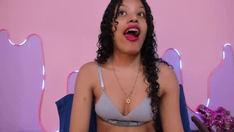 Snapshot of mingie_rouse chatting on 10, 6, 2026 Mingie online show from 10, 6, 2026