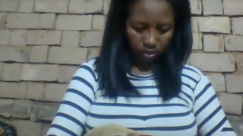 Snapshot of minie4tina chatting on 12, 1, 2025 Minie4Tina online show from 12, 1, 2025