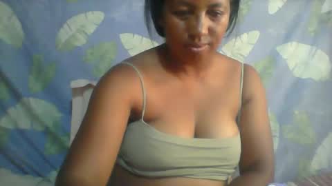 Snapshot of minie4tina chatting on 6, 2, 2025 Minie4Tina online show from 6, 2, 2025