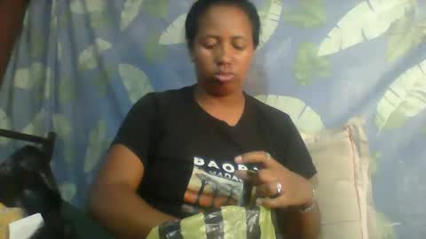 Snapshot of minie4tina chatting on 13, 2, 2025 Minie4Tina online show from 13, 2, 2025