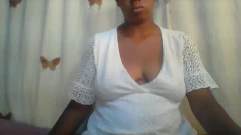 Snapshot of minie4tina chatting on 3, 11, 2025 Minie4Tina online show from 3, 11, 2025