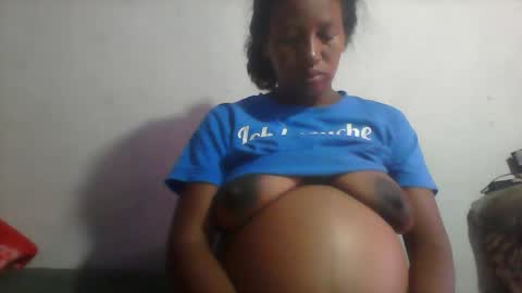 Snapshot of minie4tina chatting on 15, 3, 2026 Minie4Tina online show from 15, 3, 2026