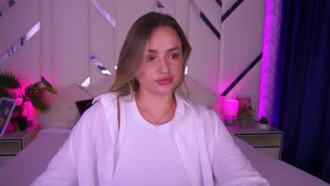 Snapshot of minifox_ chatting on 24, 9, 2025 minifox_ online show from 24, 9, 2025