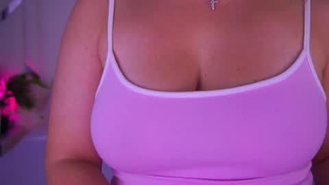 Snapshot of minifox_ chatting on 27, 9, 2025 minifox_ online show from 27, 9, 2025