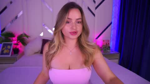 Snapshot of minifox_ chatting on 29, 9, 2025 minifox_ online show from 29, 9, 2025