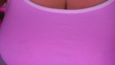 Snapshot of minifox_ chatting on 1, 11, 2025 minifox_ online show from 1, 11, 2025