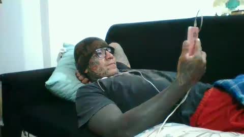 Snapshot of miniimgra chatting on 9, 3, 2025 miniimgra online show from 9, 3, 2025