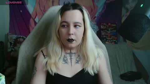 minnequeen online show from 11, 9, 2025