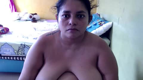 Snapshot of minnie_bbw69 chatting on 29, 3, 2026 Andrea online show from 29, 3, 2026