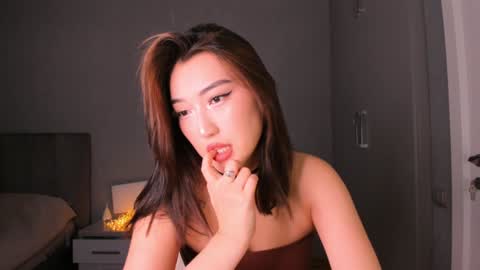 Snapshot of minnie_jin chatting on 5, 2, 2025 minnie_jin online show from 5, 2, 2025
