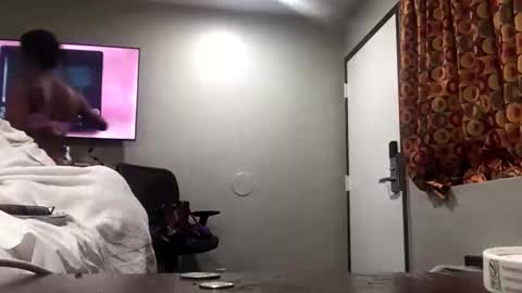 Snapshot of minniehunney chatting on 21, 11, 2025 minniehunney online show from 21, 11, 2025