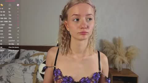 Snapshot of minnietammy chatting on 18, 10, 2025 Mary  is here 3 My favorite patterns 77143222321Try my private online show from 18, 10, 2025