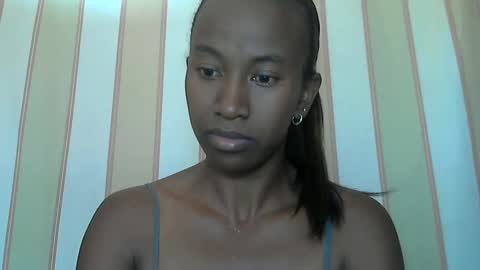 minouch211907 online show from 10, 1, 2025
