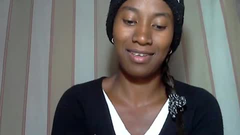 minouch211907 online show from 14, 1, 2025