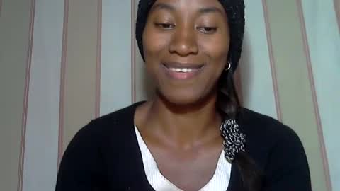 minouch211907 online show from 14, 1, 2025