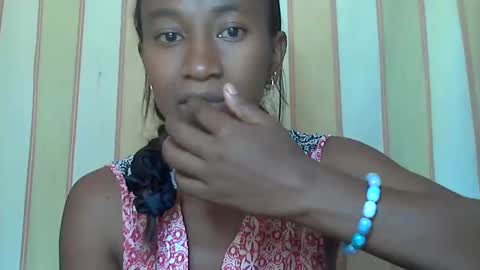 minouch211907 online show from 8, 2, 2025