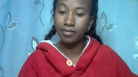 Snapshot of minouch211907 chatting on 19, 4, 2026 minouch211907 online show from 19, 4, 2026