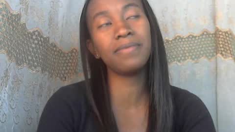 minouch211907 online show from 24, 6, 2026