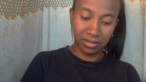 Snapshot of minouch211907 chatting on 28, 6, 2026 minouch211907 online show from 28, 6, 2026