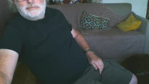 Snapshot of minty99 chatting on 6, 8, 2026 minty99 online show from 6, 8, 2026