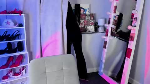 NEXT STREAM NOVEMBER  27282930 online show from 10, 2, 2026