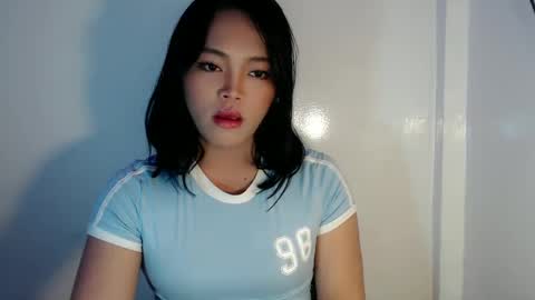 Mira Bella online show from 4, 2, 2025