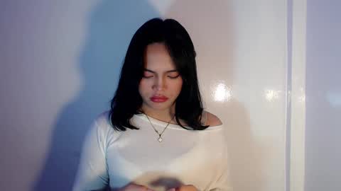 Mira Bella online show from 7, 2, 2025