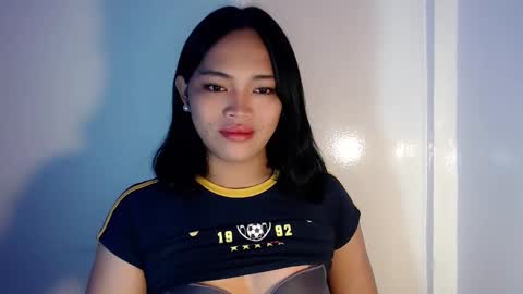 Mira Bella online show from 1, 3, 2025
