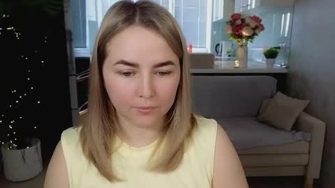 Snapshot of mira_mermayd chatting on 23, 4, 2026 Mira online show from 23, 4, 2026