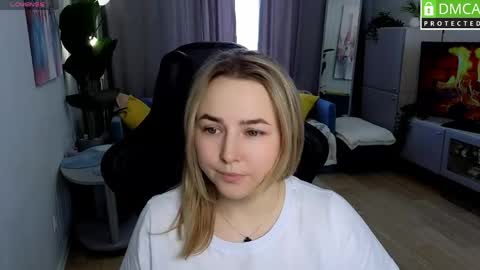 Snapshot of mira_mermayd chatting on 29, 4, 2026 Mira online show from 29, 4, 2026