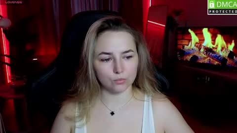Snapshot of mira_mermayd chatting on 13, 5, 2026 Mira online show from 13, 5, 2026