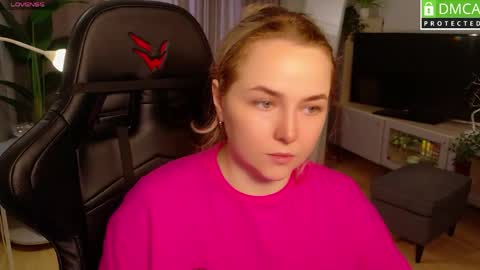 Snapshot of mira_mermayd chatting on 17, 5, 2026 Mira online show from 17, 5, 2026