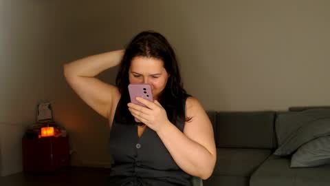 Snapshot of miradiaz chatting on 6, 4, 2026 Meera online show from 6, 4, 2026