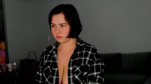 Snapshot of miradiaz chatting on 10, 4, 2026 Meera online show from 10, 4, 2026