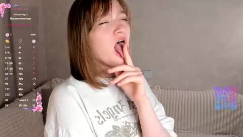 Snapshot of mirakissss chatting on 10, 6, 2026 Mira online show from 10, 6, 2026
