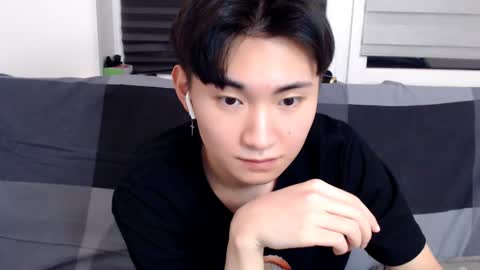 Snapshot of miram_yoo chatting on 11, 1, 2025 online show from 11, 1, 2025