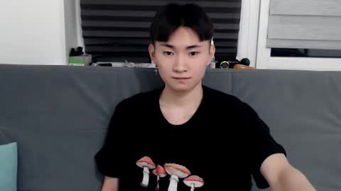 Snapshot of miram_yoo chatting on 9, 2, 2025 online show from 9, 2, 2025